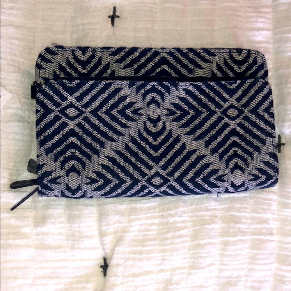 Thirty One Wallet